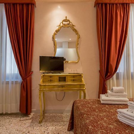 Angeles Inn Venedik Dış mekan fotoğraf