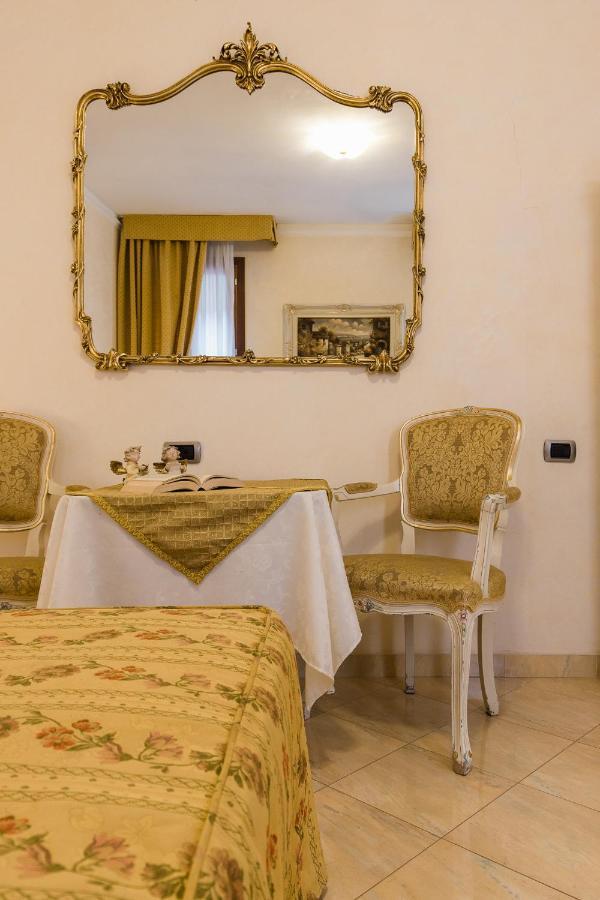 Angeles Inn Venedik Dış mekan fotoğraf