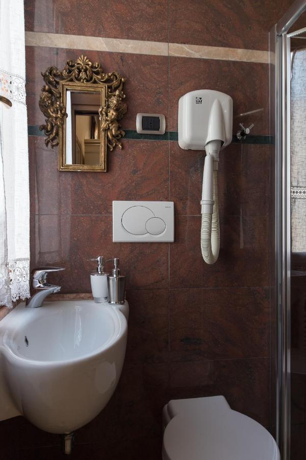 Angeles Inn Venedik Dış mekan fotoğraf