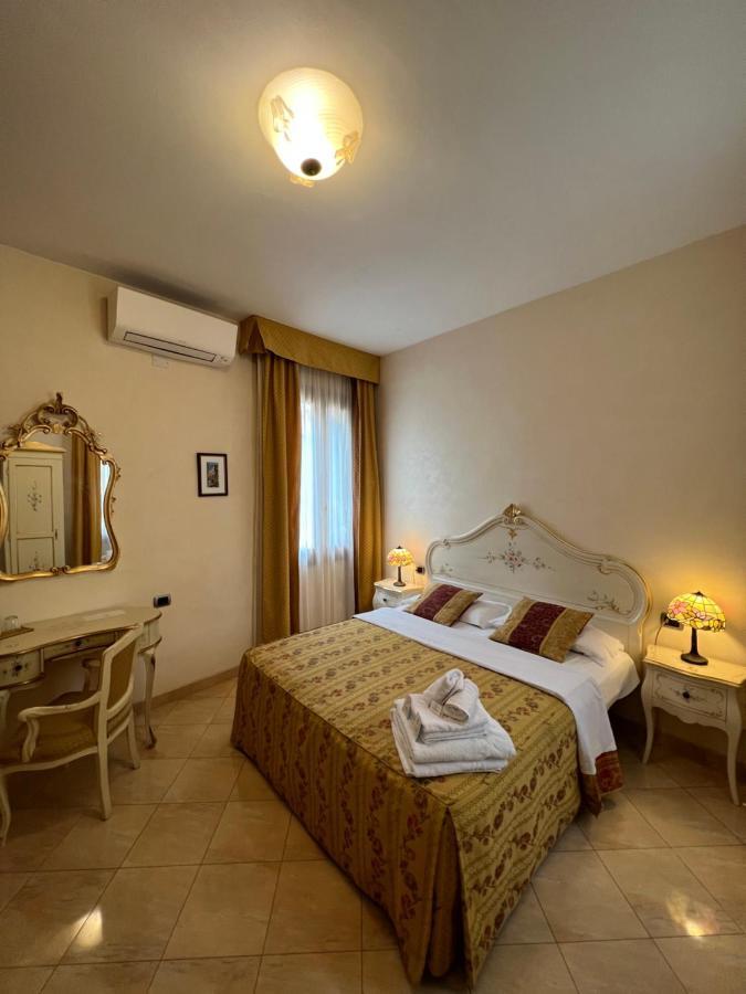 Angeles Inn Venedik Dış mekan fotoğraf